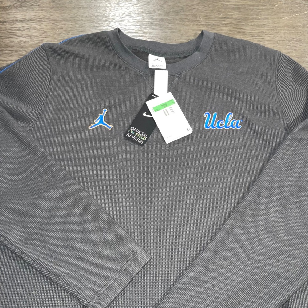 New Jordan Mens XL Grey UCLA Bruins Long Sleeve Waffle Knit Crewneck HJ8722-060
